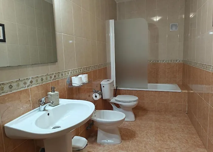 度假居 El Locutorio